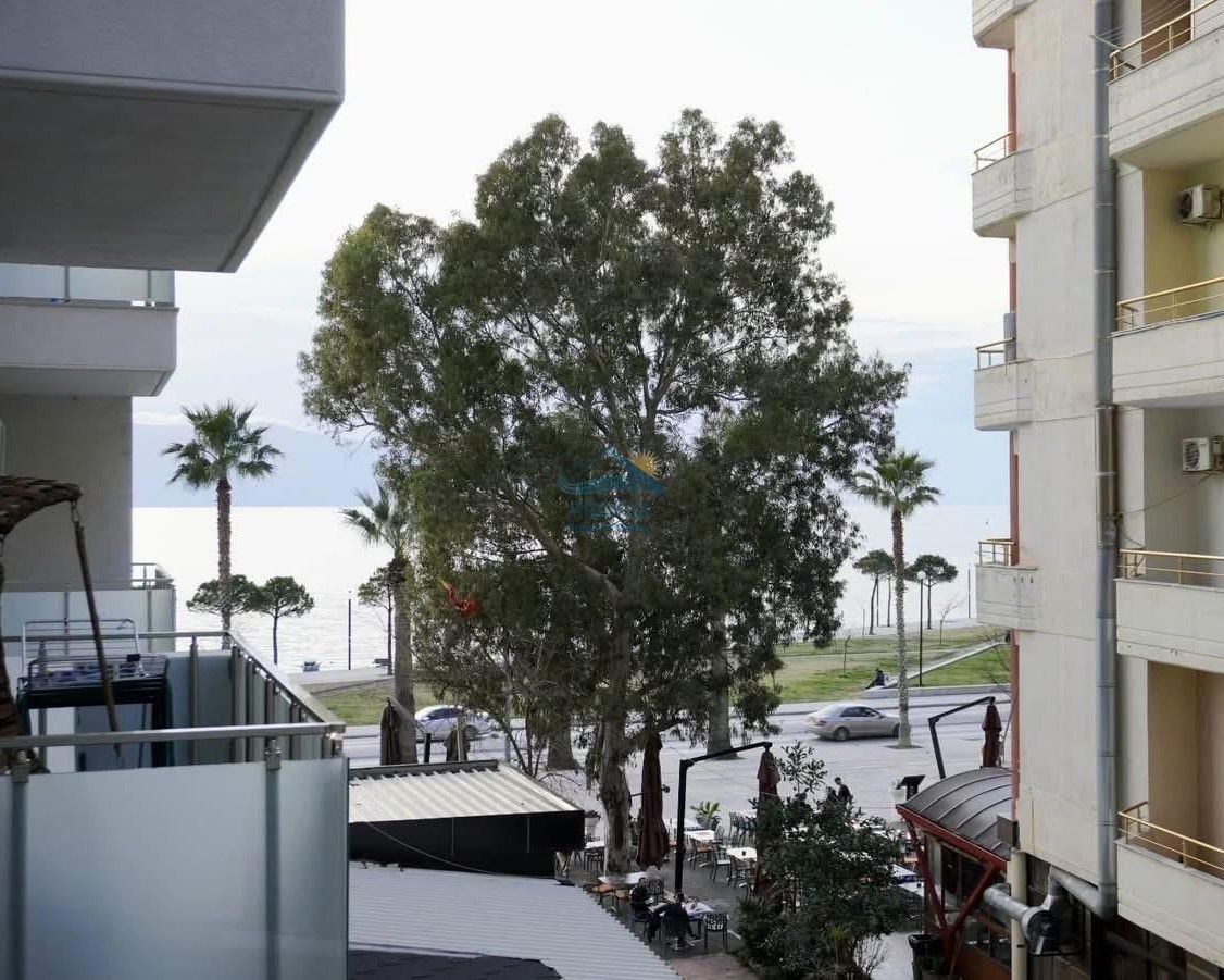 Двухкомнатная квартира в аренду во Влёре, Албания